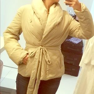 BCBG Maxazria beige coat 🧥 for women